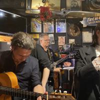 Proudly Presenting: Voice & Guitar im „Mampf“, Frankfurt